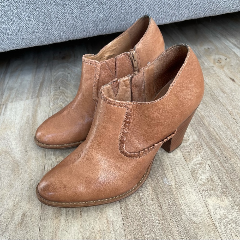 Jack Rogers Tan Cognac Oak Kyle Leather Booties